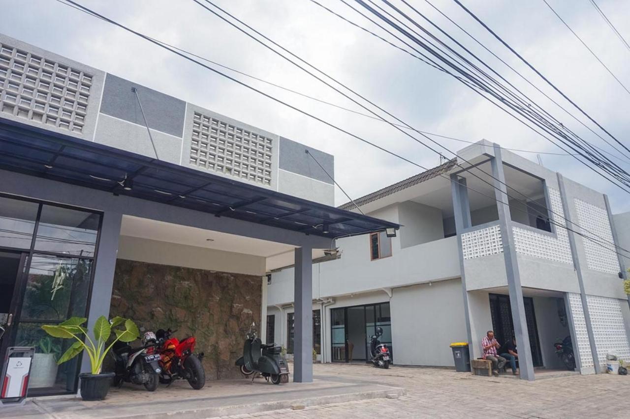 Reddoorz Plus @ Kalpataru Malang Luaran gambar